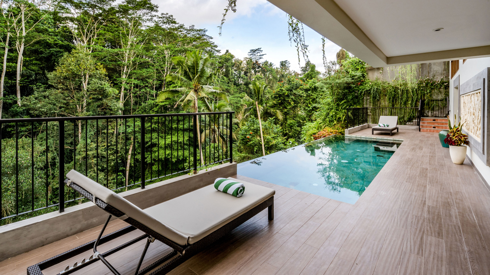 Pala Ubud - Villa Batur - Gorgeous view of nature from the cantilever pool deck